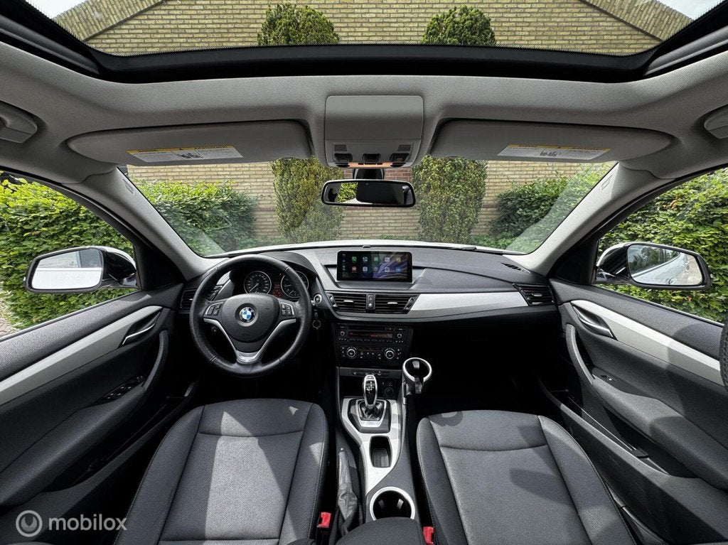 BMW X1 xDrive28i High Executive Pano*Carplay*Cruise*Stoel.vr, Auto's, BMW, Euro 5, Gebruikt, 4 cilinders, Met garantie (alle)