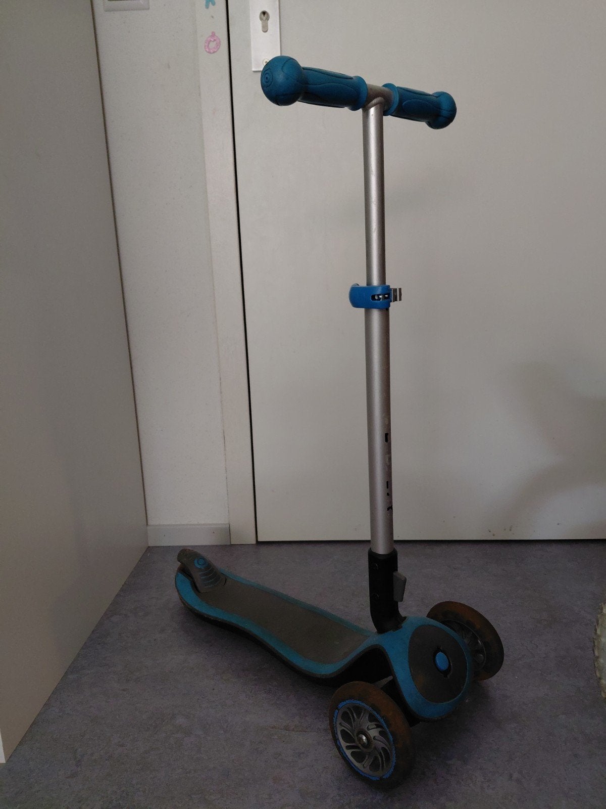 Step met 3 lichtgevende wielen, Fietsen en Brommers, Ophalen, Gebruikt, Gewone step, Globber