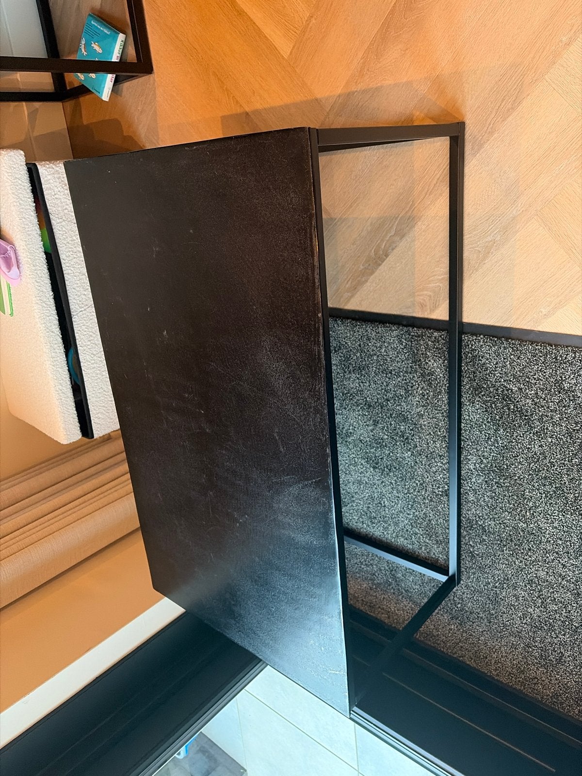 Zwarte Salontafel met Metalen Frame, Huis en Inrichting, Tafels | Salontafels, Gebruikt, 100 tot 150 cm, Rechthoekig, Overige houtsoorten