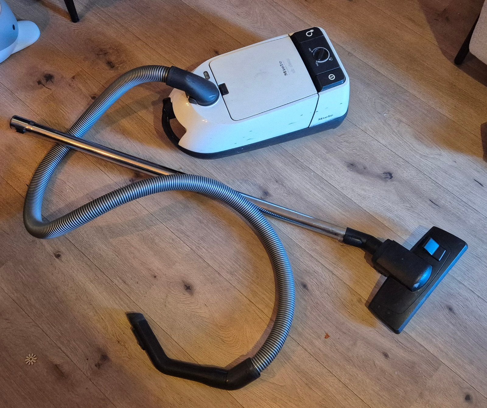 Miele stofzuiger, Witgoed en Apparatuur, Stofzuigers, Gebruikt, Geschikt voor harde vloeren, Miele, 1200 tot 1600 watt