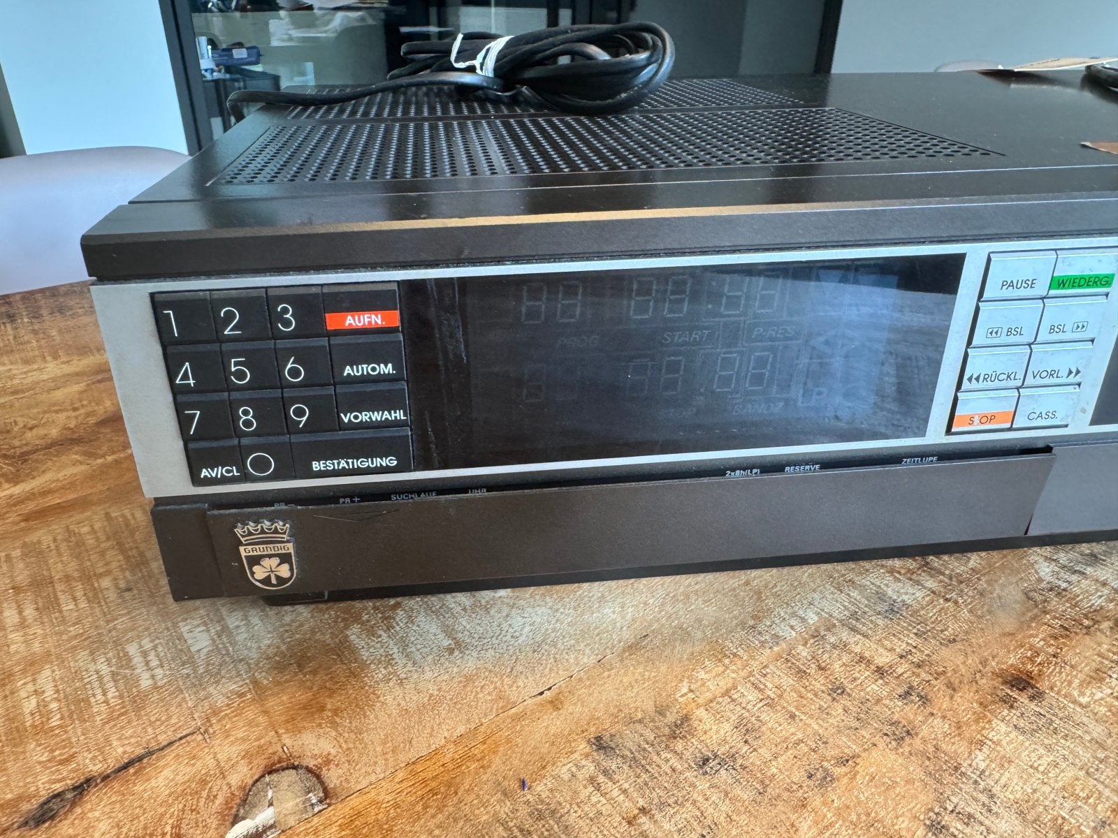 Grundig Video 2000 2x4/2x8 Stereo 2280a videorecorder, Ophalen of Verzenden, Niet werkend, Video 2000-speler of -recorder