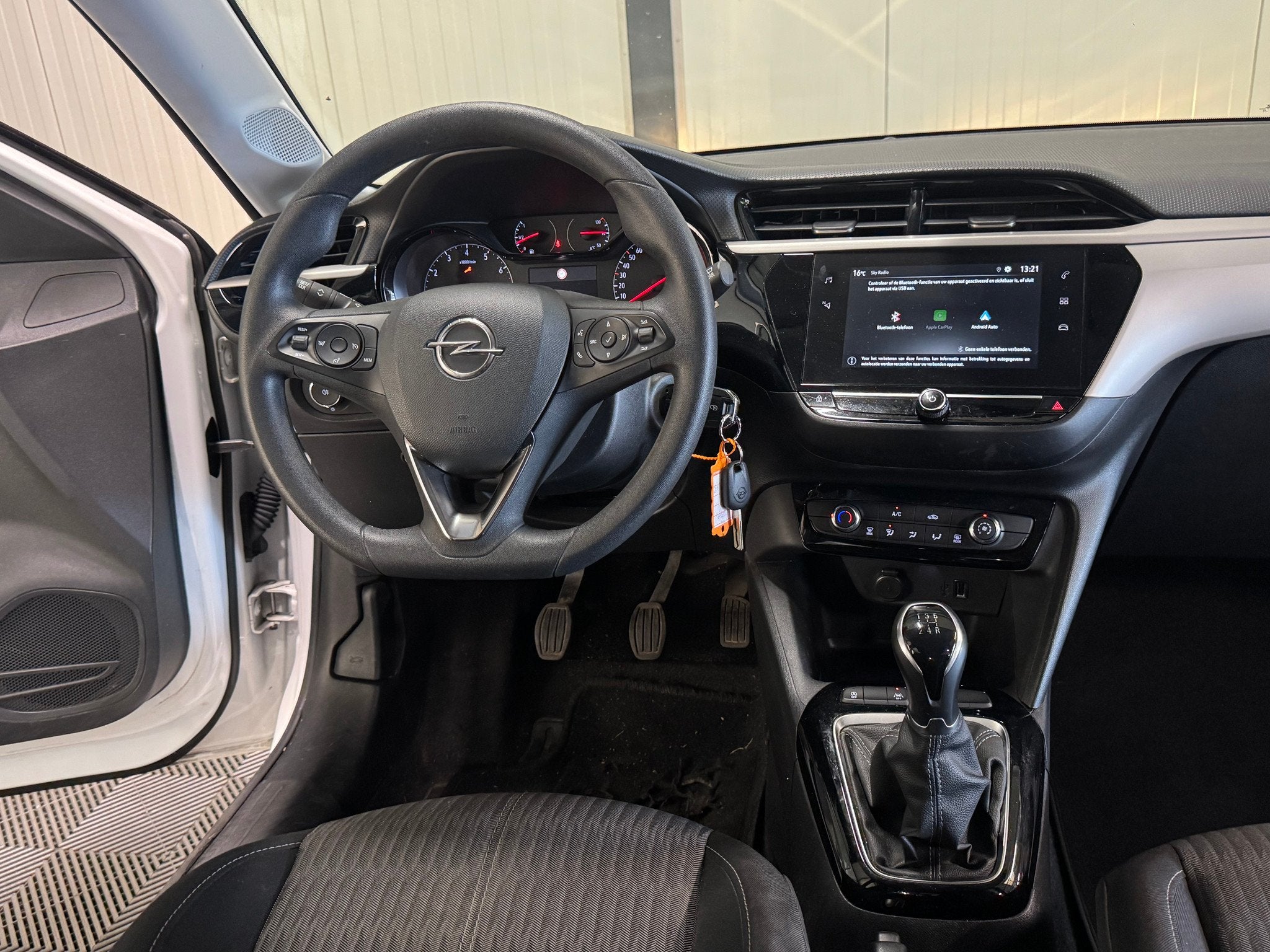 Opel Corsa 1.2 | Edition 5-Drs | Airco | Cruise | Carplay, Auto's, Euro 6, 1199 cc, Verwarmde buitenspiegels, Wit