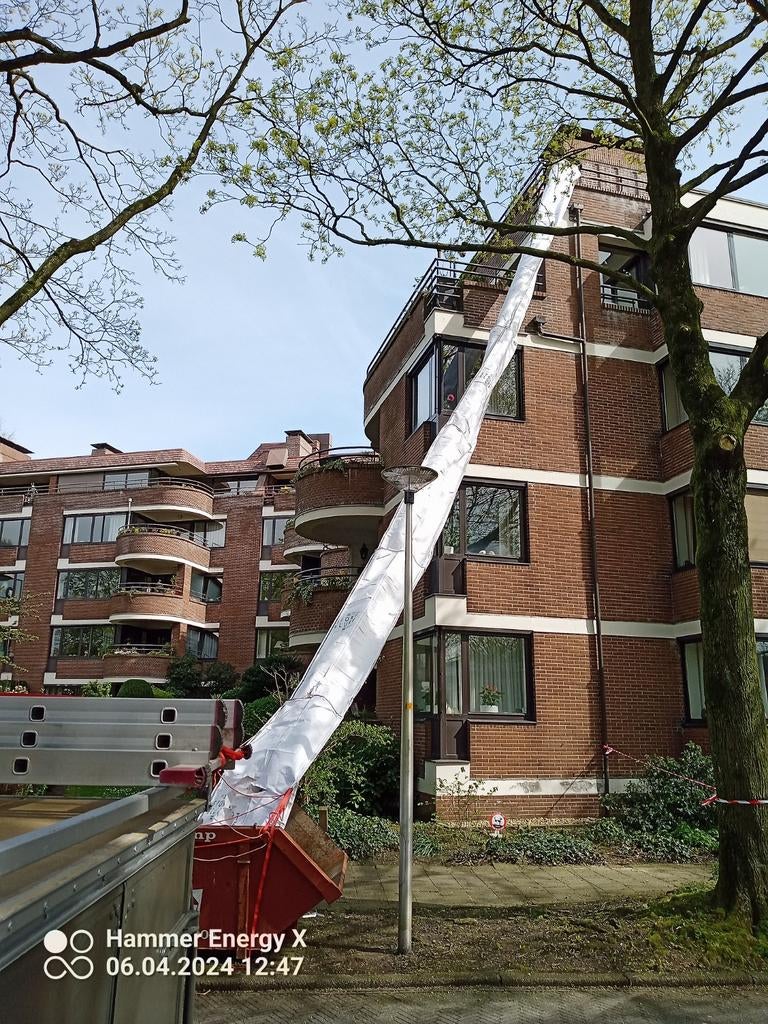 Stortslurf voor bouwafval, Ophalen