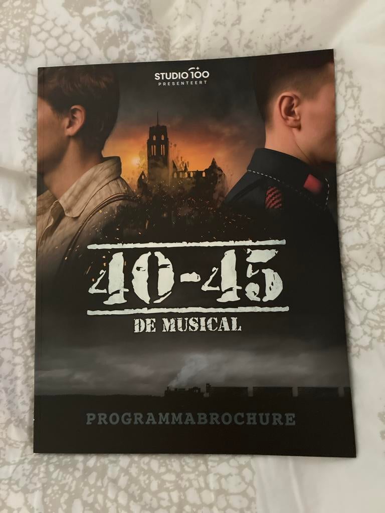 40-45 De Musical Programmabrochure Studio 100, Ophalen of Verzenden, Zo goed als nieuw, Algemeen