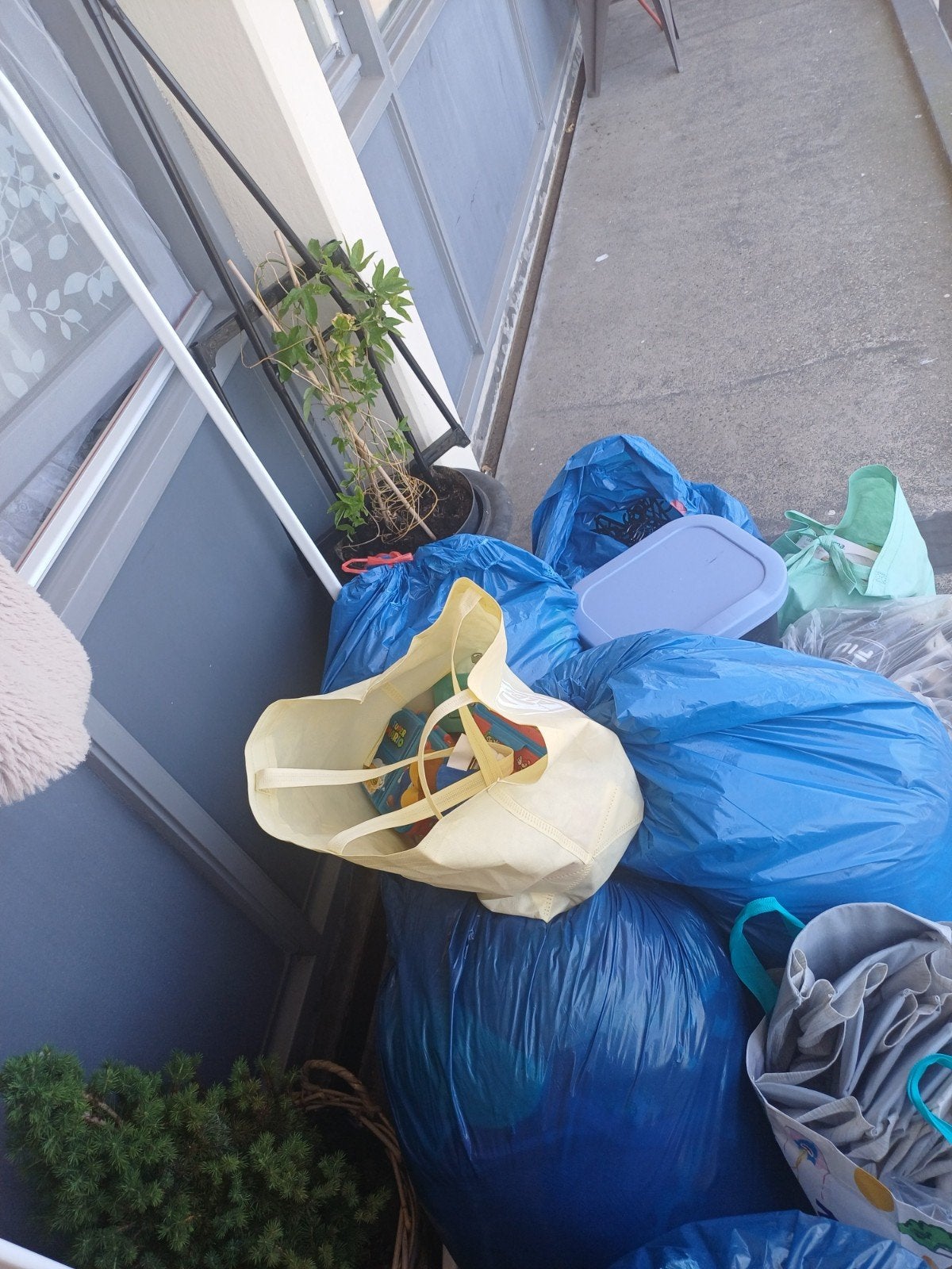 Gratis  kleding  en spullen zie inf, Diversen, Ophalen
