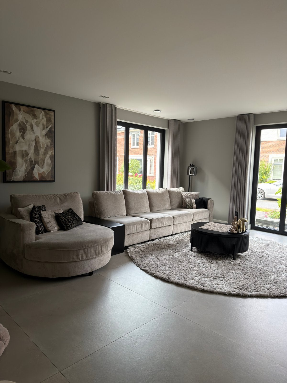 Foto 6 van Luxe hoekbank met chaise longue en ronde fauteuil