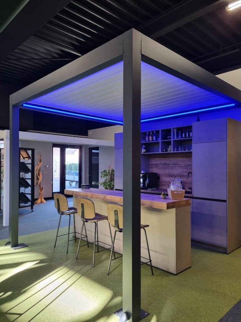 Palmiye Skyroof lamellen overkapping SHOWROOMMODEL € 4.990,-, Tuin en Terras, Overkappingen, Ophalen, Zo goed als nieuw, Veranda
