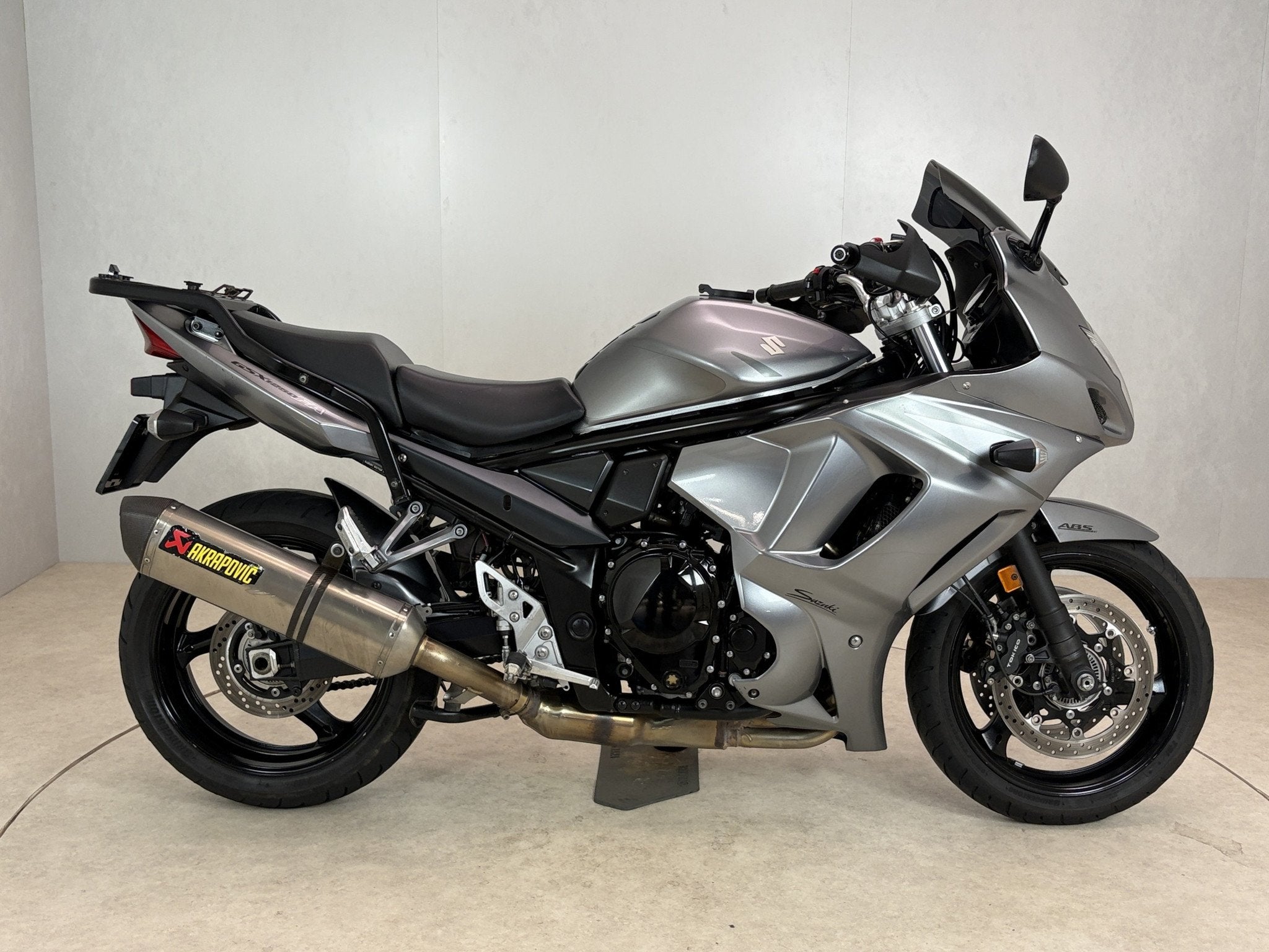 Suzuki GSX 1250 FA (bj 2013), Motoren, Lange Dreef 12
4131NH  Vianen, NL, Suzuki, Bedrijf, Klantenservice@suzuki.nl