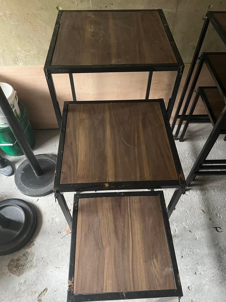 Set van 3 Vitrine Tafels - Industrieel Design, Ophalen, Met plank(en), Minder dan 50 cm, Gebruikt