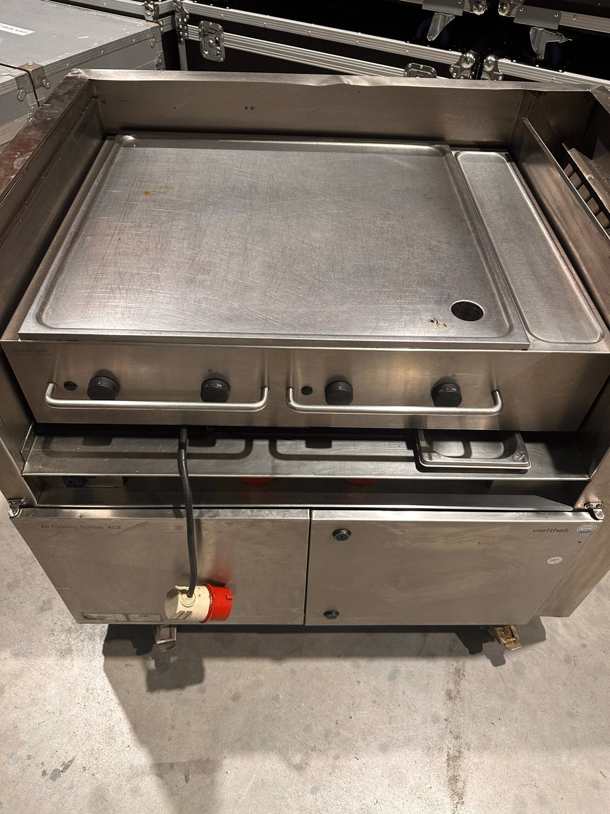 Varithek Grill met ACS Systeem - Professionele Horeca Grill, Zakelijke goederen, Horeca | Keukenapparatuur, Ophalen, Gebruikt