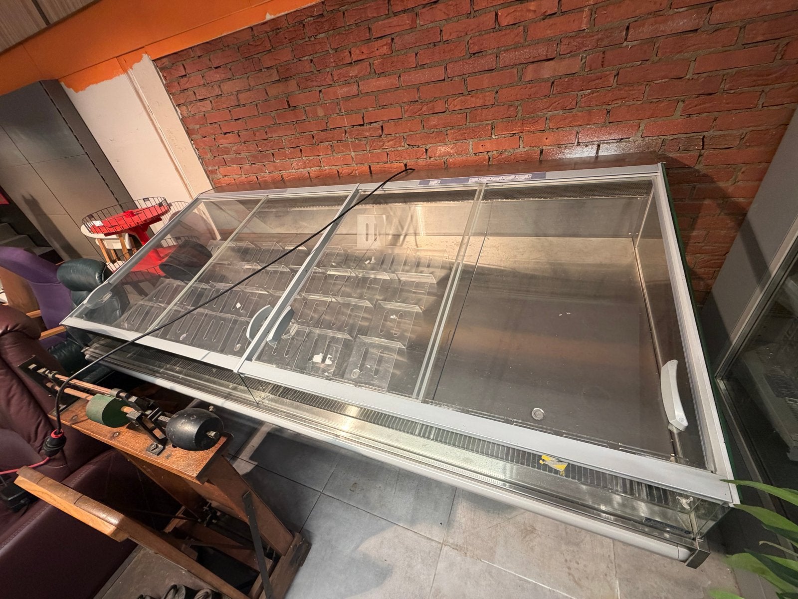 Professionele Koelvitrine met Schuifdeuren, Ophalen, Zonder vriesvak, 200 liter of meer, 60 cm of meer