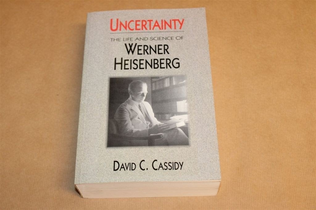 Uncertainty - The life and science of Werner Heisenberg, Boeken, Ophalen of Verzenden, Zo goed als nieuw, Natuurwetenschap