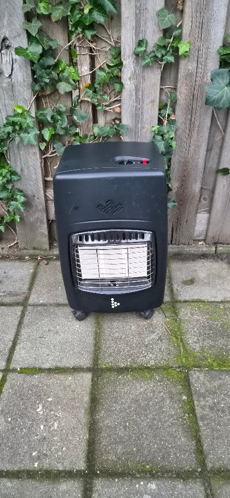 Zwarte Vrijstaande Gaskachel op wielen, Ophalen, Gebruikt, Gas, Vrijstaand