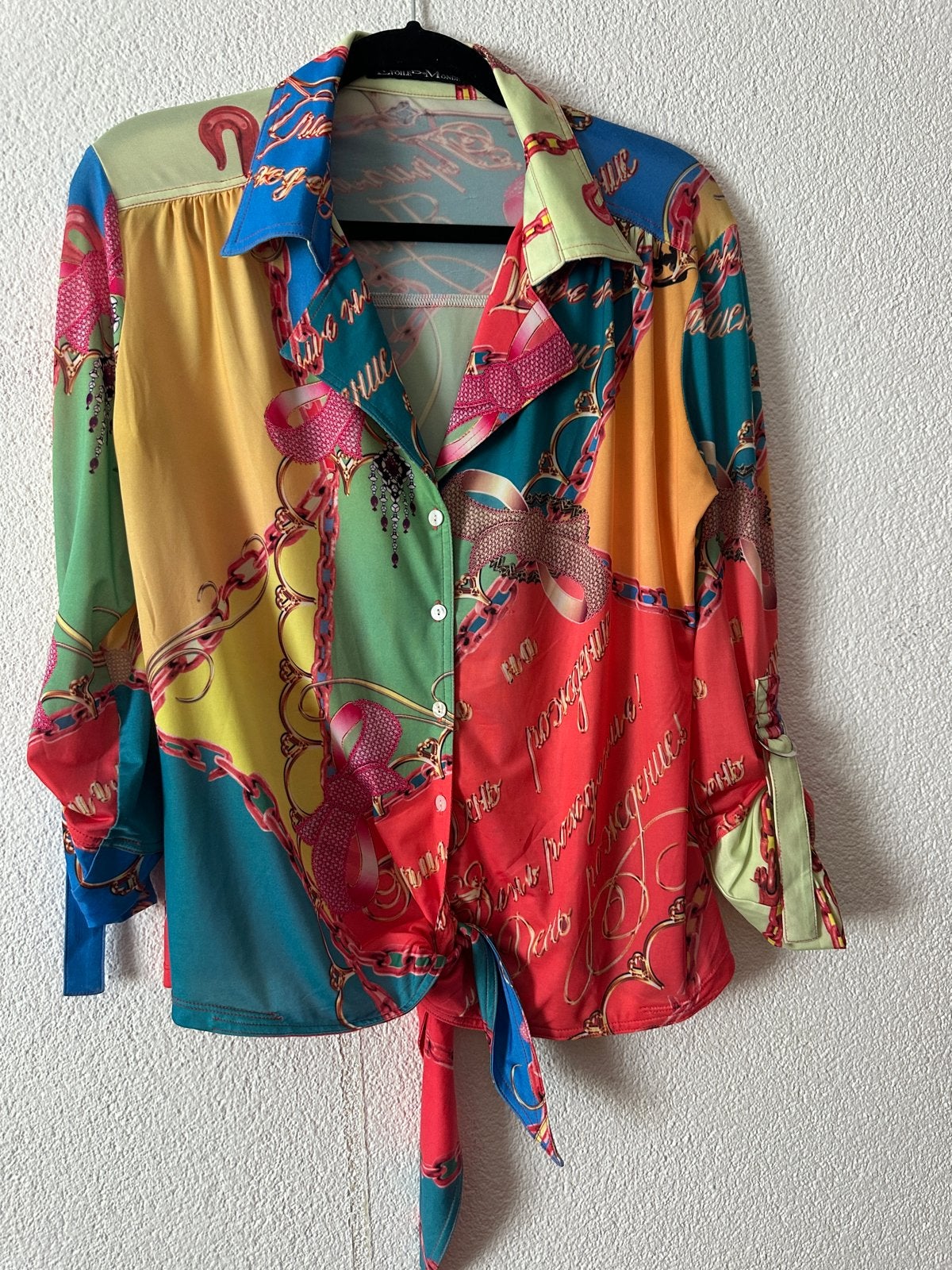Etoile Du Monde Blouse met kettingprint en strikdetail, Ophalen of Verzenden, Zo goed als nieuw, Maat 38/40 (M), Meerkleurig
