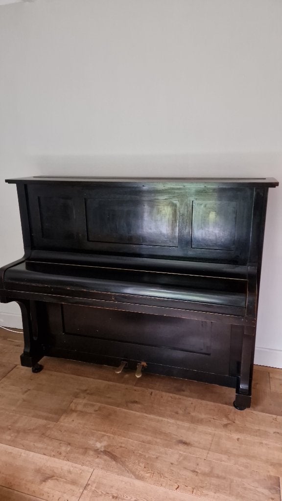 Foto 2 van Piano
