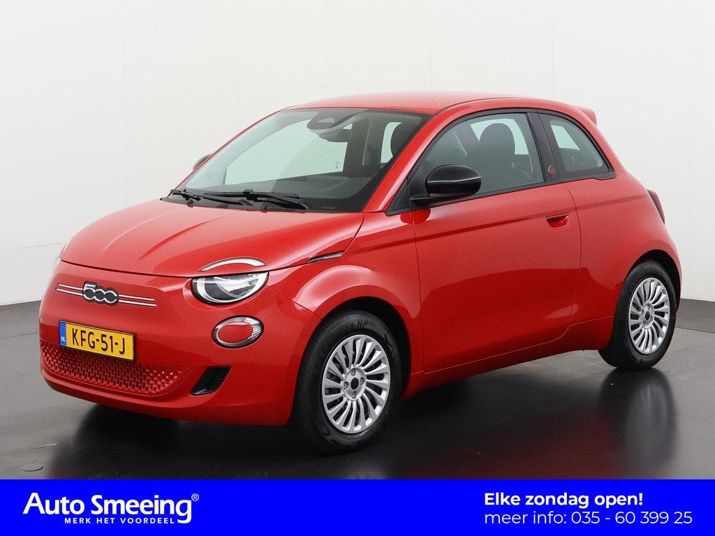 Fiat 500 RED 42 kWh | Camera | Digital Cockpit | Blind Spot, Auto's, Fiat, 12 maanden, Gebruikt, 118 pk, 4 stoelen