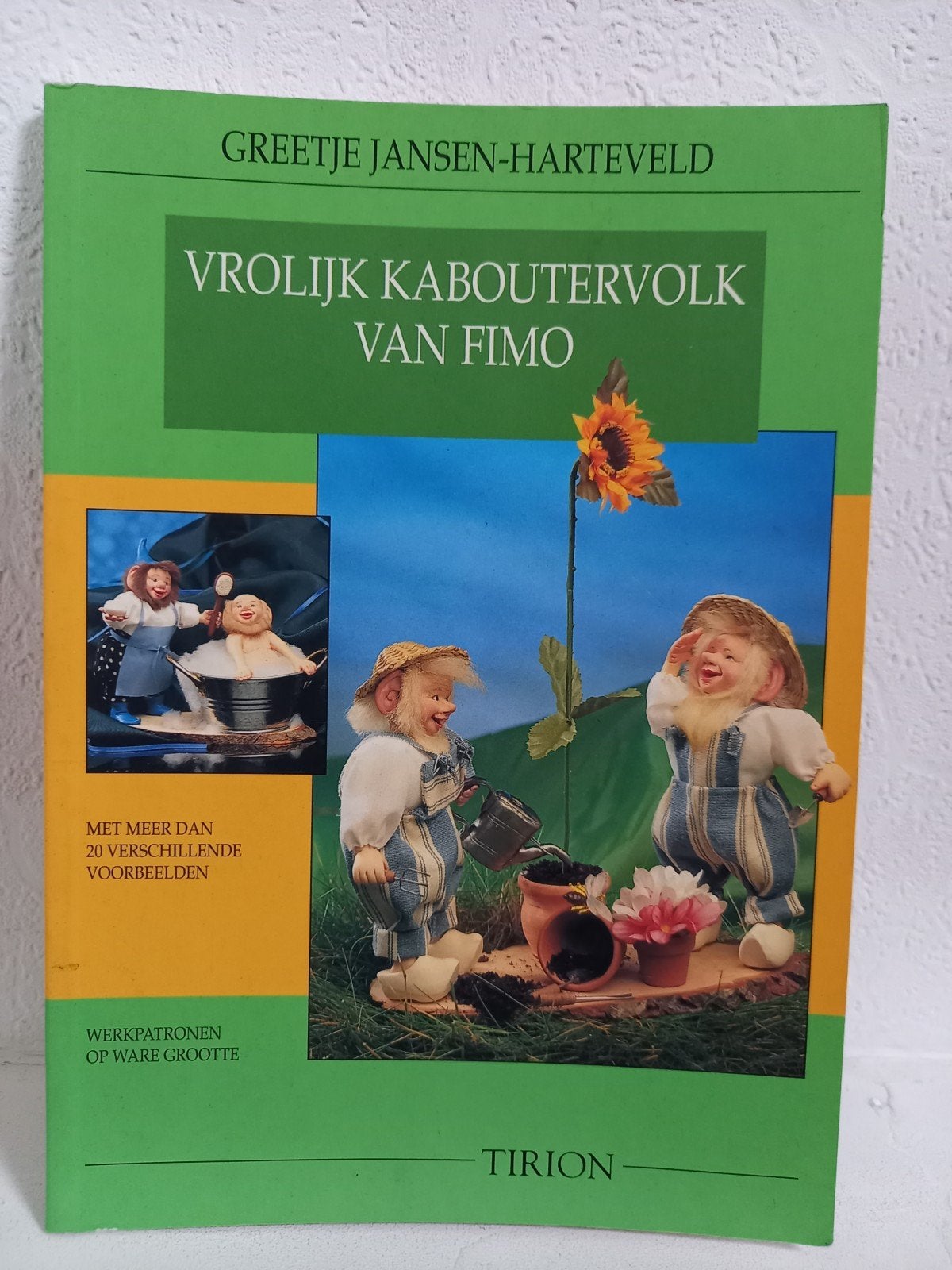 Boekje: Vrolijk kaboutervolk van fimo, Ophalen of Verzenden, Gelezen