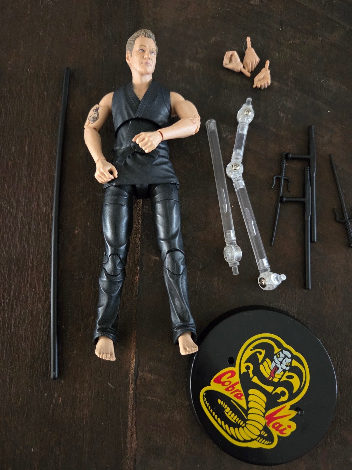 cobra kai, Ophalen, Zo goed als nieuw