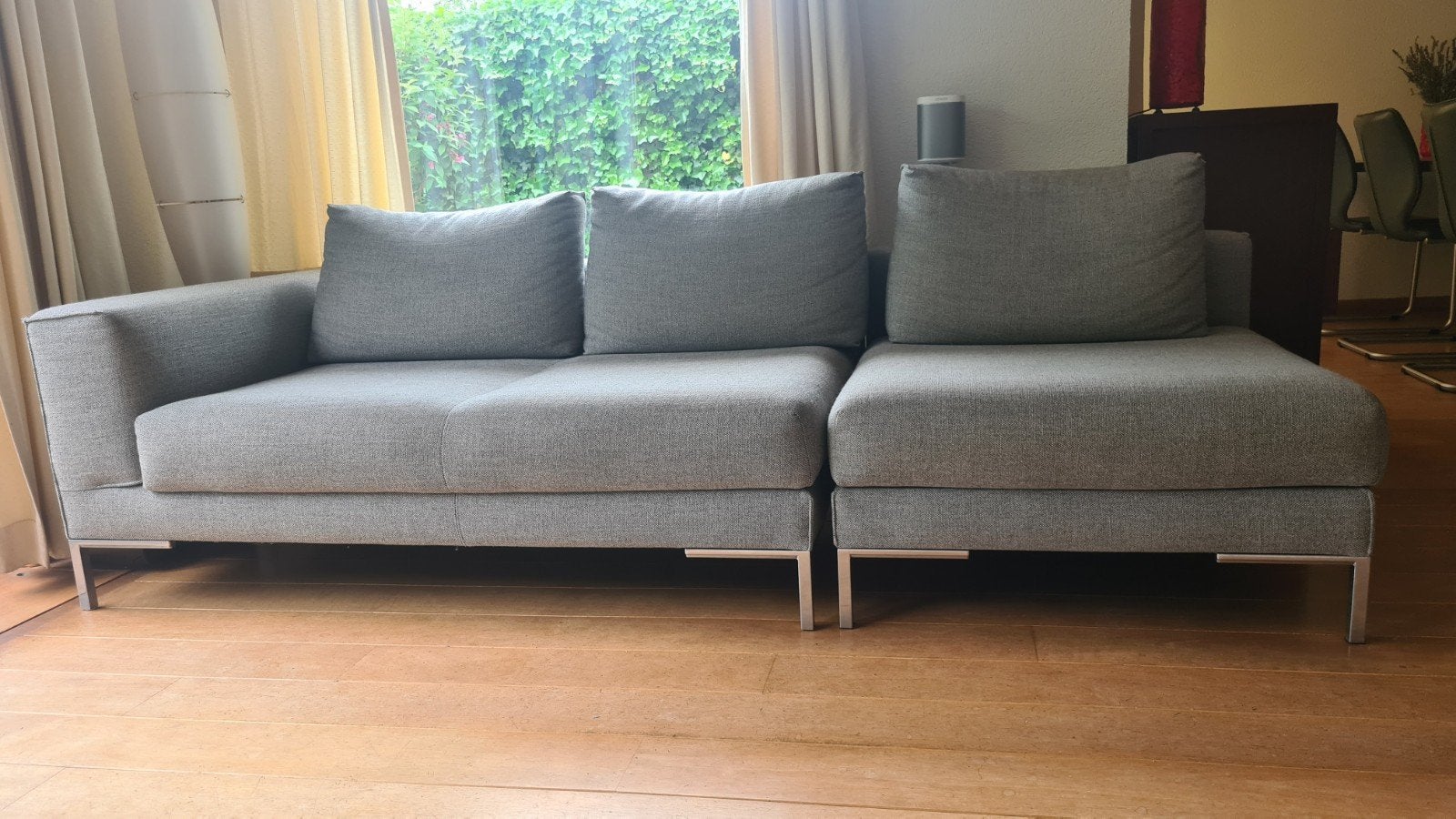 Design on Stock Aikon Lounge grijze bank en fauteuil
€ 1.00, Ophalen, Gebruikt, 100 tot 125 cm, 150 tot 200 cm