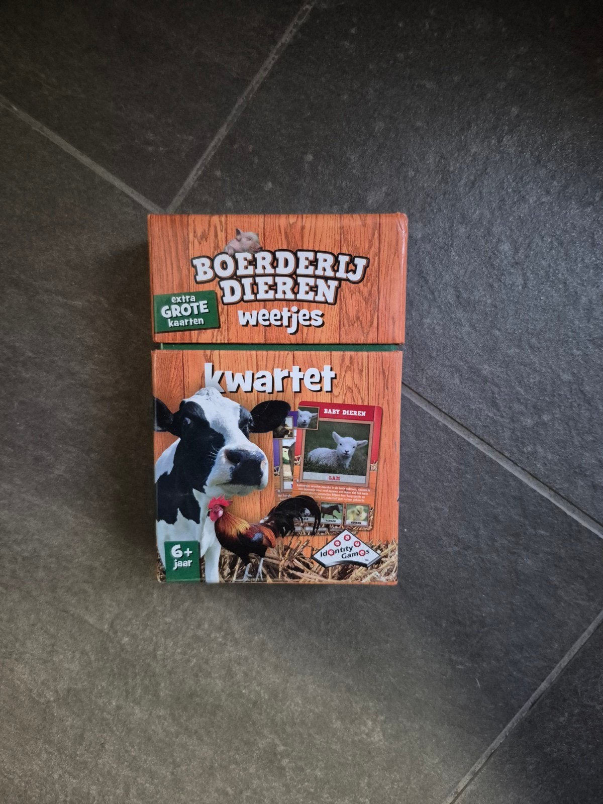 Boerderij Dieren Weetjes Kwartet - Extra Grote Kaarten, Drie of vier spelers, Ophalen of Verzenden, Zo goed als nieuw, Identity Games