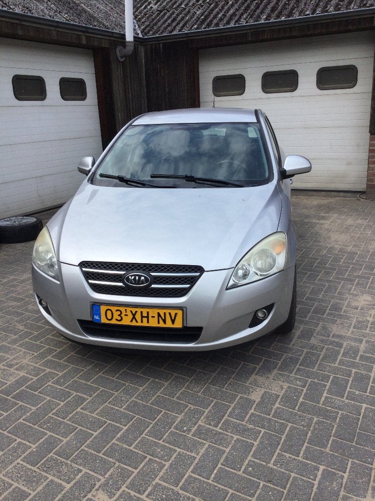 Kia (Pro) Cee d 2.0 Cvvt 2007 Grijs, Auto's, Voorwielaandrijving, Zwart, Bedrijf, Handgeschakeld