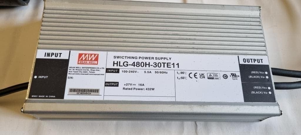 professionele MEANWELL geschakelde voeding  230-27V  16a, Ophalen, Gebruikt