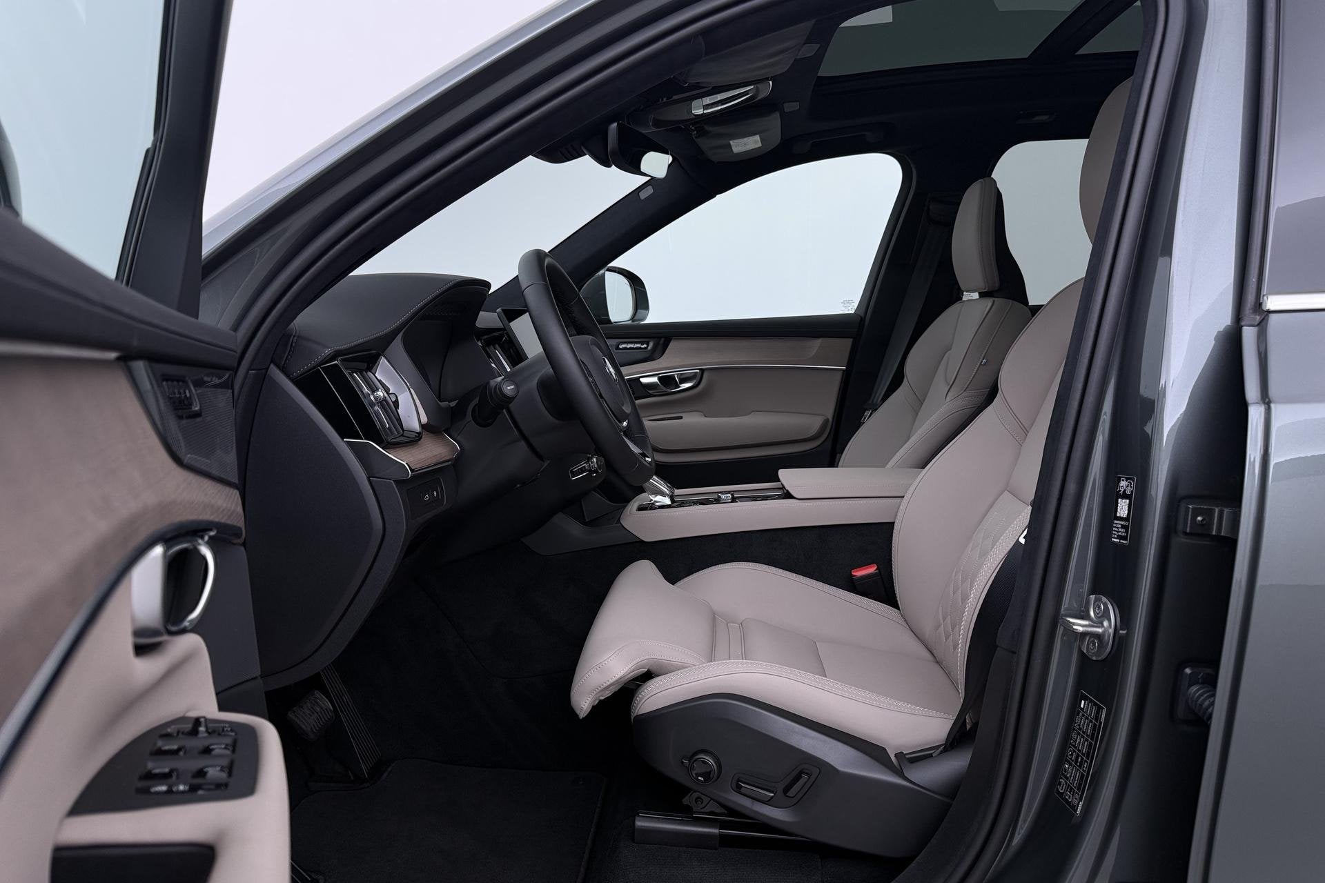 Volvo XC90 T8 Ultra Bright | MY27 | Harman/Kardon | Trekhaak, Gebruikt, Euro 6, 1969 cc, Plug-in hybride