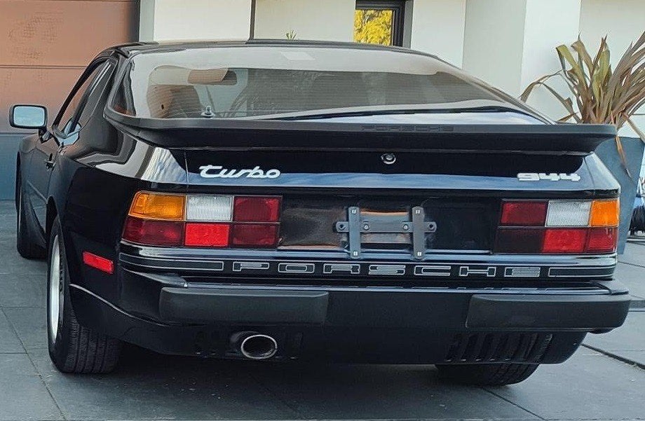 Porsche 944 – Achterbumper spoiler II, Ophalen of Verzenden, MJ-Carstyling, Info@mj-carstyling.net, Sibeliusstraat 81 5011JH Tilburg