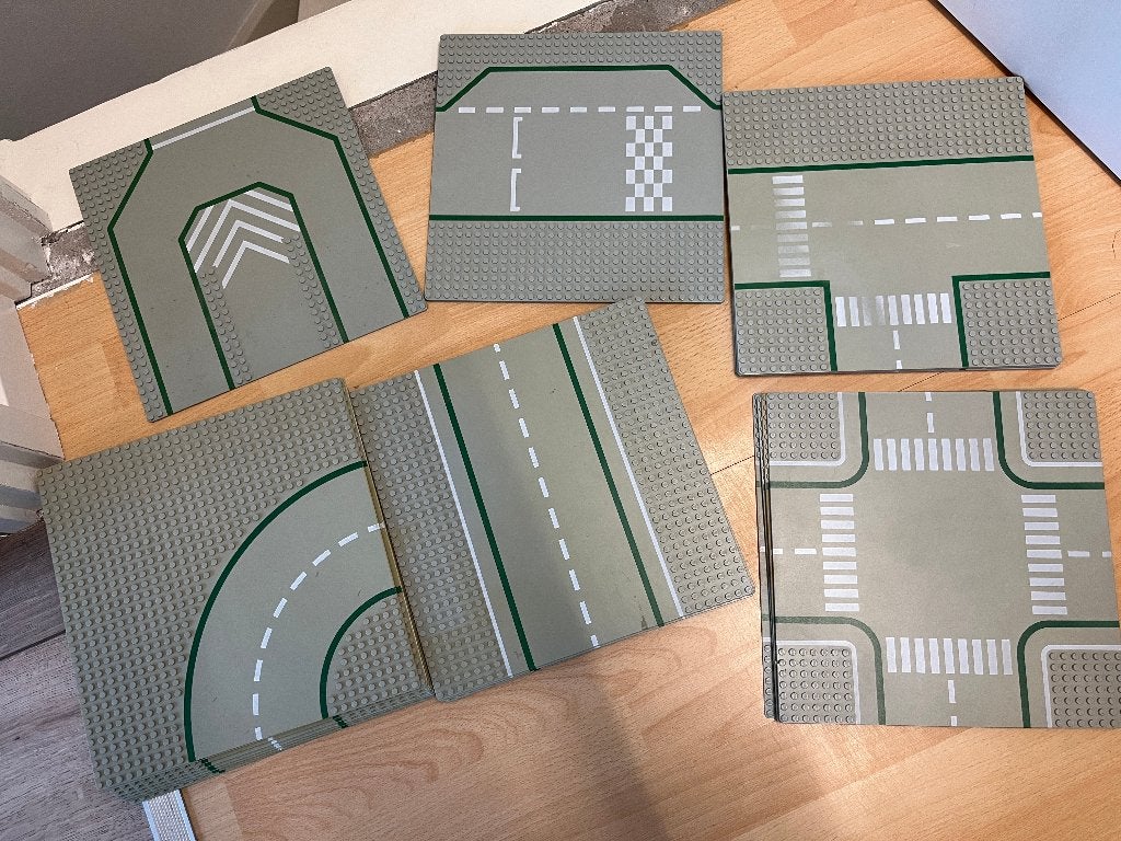 Lego serie grondplaten weg/road 32 x 32 lichtgrijs 27 x, Ophalen of Verzenden, Gebruikt, Grondplaat, Lego