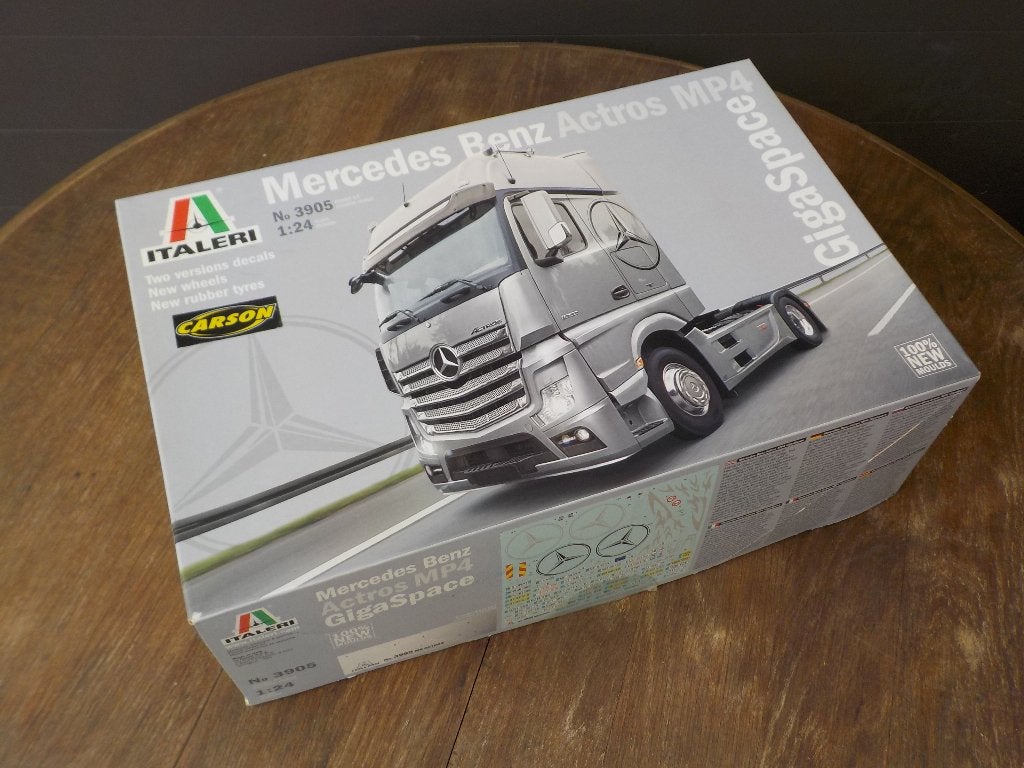 Italeri 3905 Mercedes-Benz Actros MP4 GigaSpace nieuw, Italeri, Groter dan 1:32, Nieuw, Ophalen of Verzenden