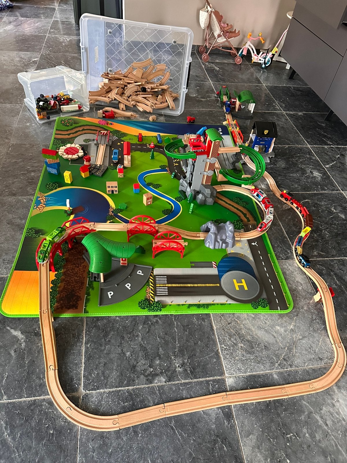 Zeer grote Brio treinsets incl speel/bouwmat BRIO, Ophalen, Zo goed als nieuw, Overige typen