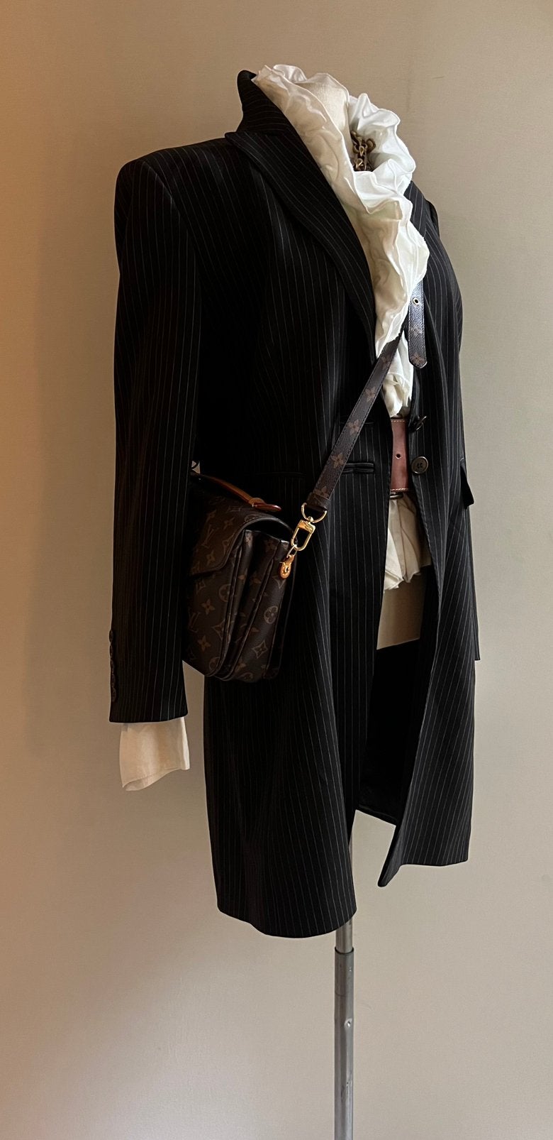 Pauw maat 4 42 wollen lange blazer jas d.bruin krijtstreep, Kleding | Dames, Verzenden, Zo goed als nieuw, Maat 42/44 (L), Bruin