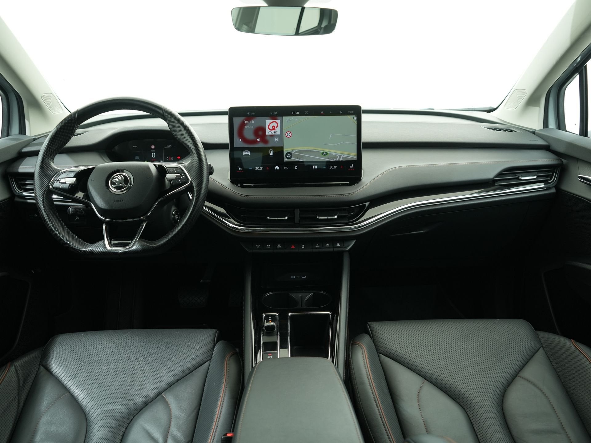 Skoda Enyaq iV 80 FIRST EDITION 204PK | Trekhaak | Warmtepom, Auto's, Automaat, Achterwielaandrijving, Gebruikt, Zwart