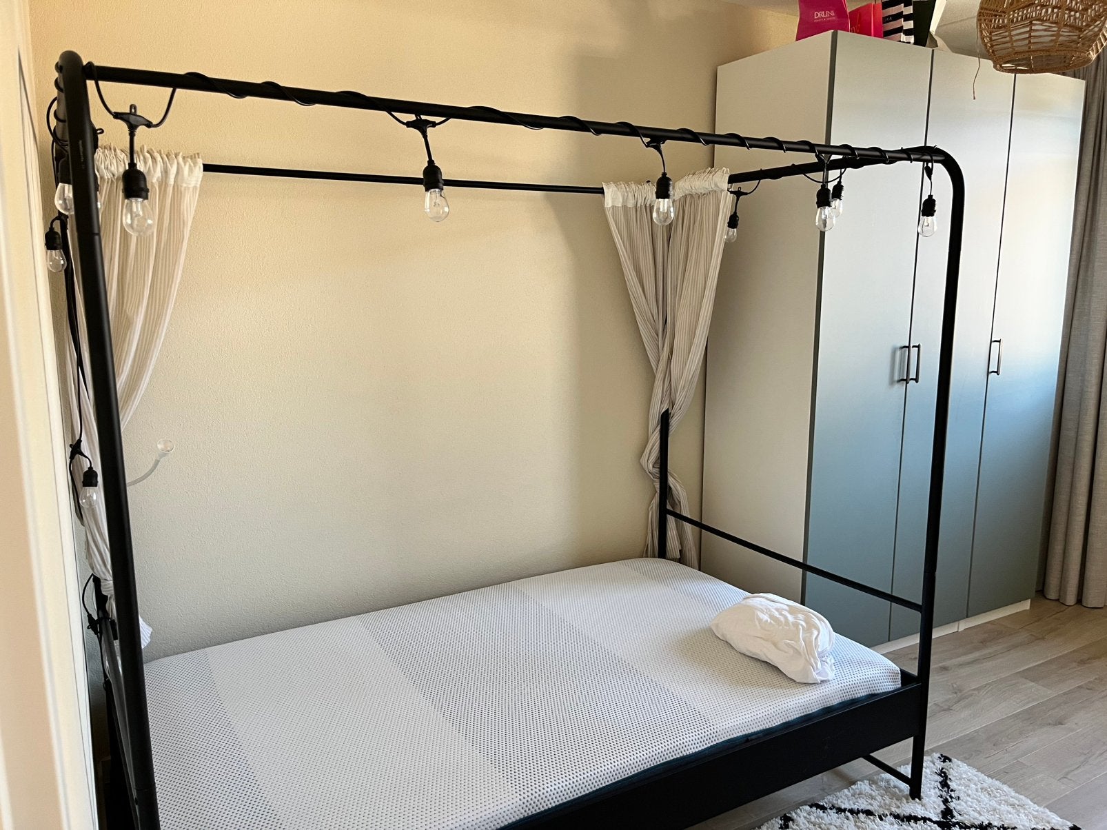 VT wonen bunk hemelbed, 180 cm of meer, Ophalen, Lattenbodem, 100 cm of meer