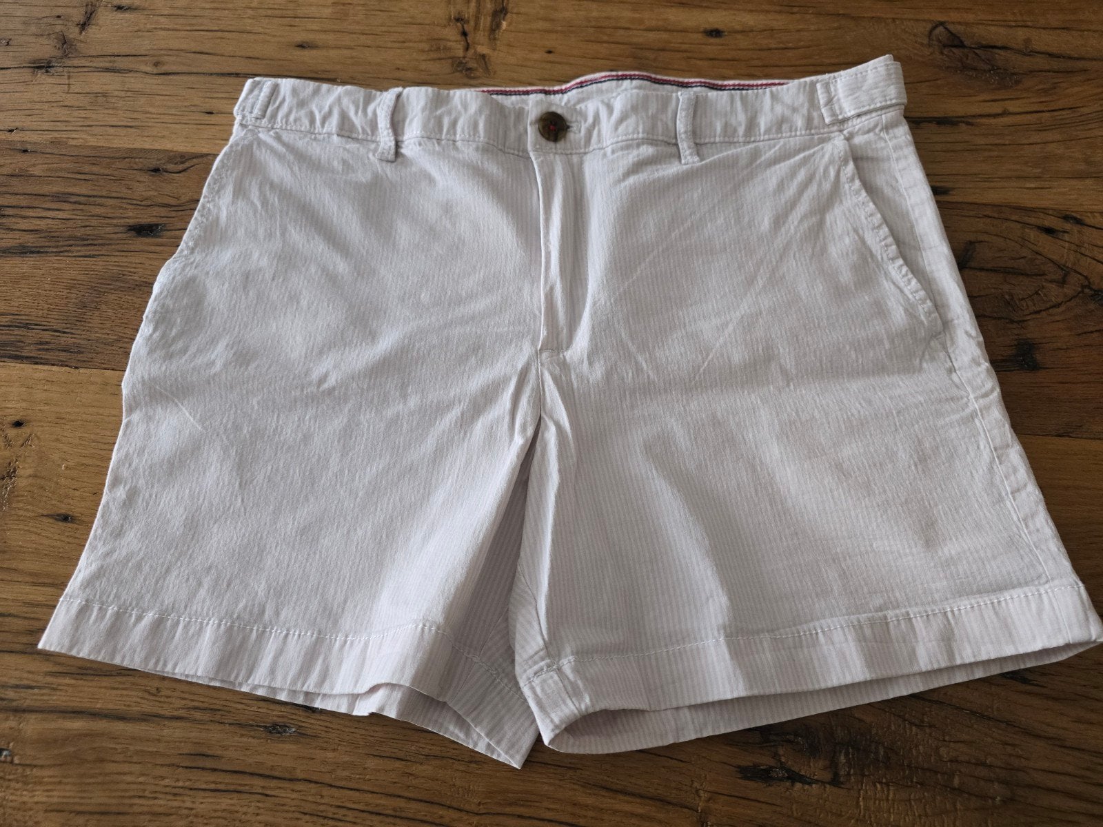 Te koop nieuwe witte korte damesbroek, merk Tommy Hilfiger,, Maat 38/40 (M), Kort, Wit, Nieuw