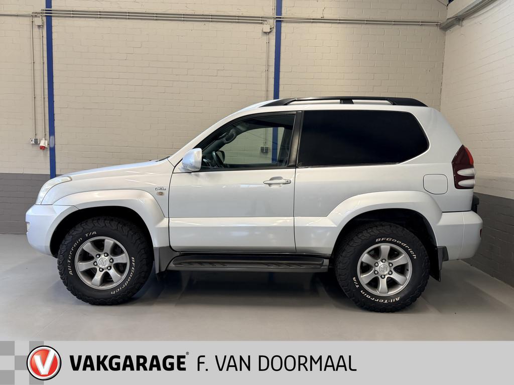Toyota Land Cruiser 3.0 D-4D VX HR Blind Van Automaat, Auto's, Automaat, Gebruikt, Diesel, SUV of Terreinwagen