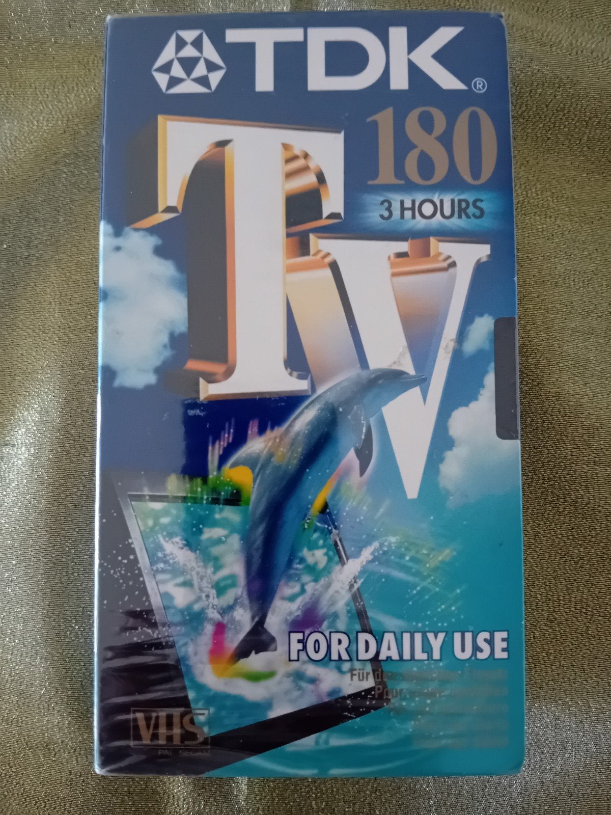 TDK TV 180 min/3 uur. VHS Videobanden.  2 stuks. Nieuw!, Alle leeftijden, Ophalen, Nieuw in verpakking