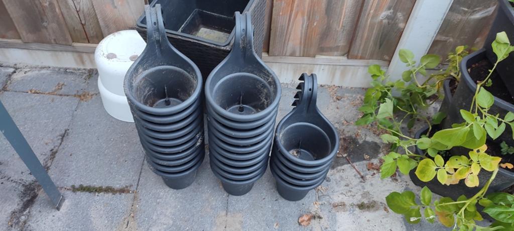 25x Ophangbakken plantenbak balkonbak schutting plantenbak, Ophalen, Steen of Klei, Minder dan 5 m², Dakpannen