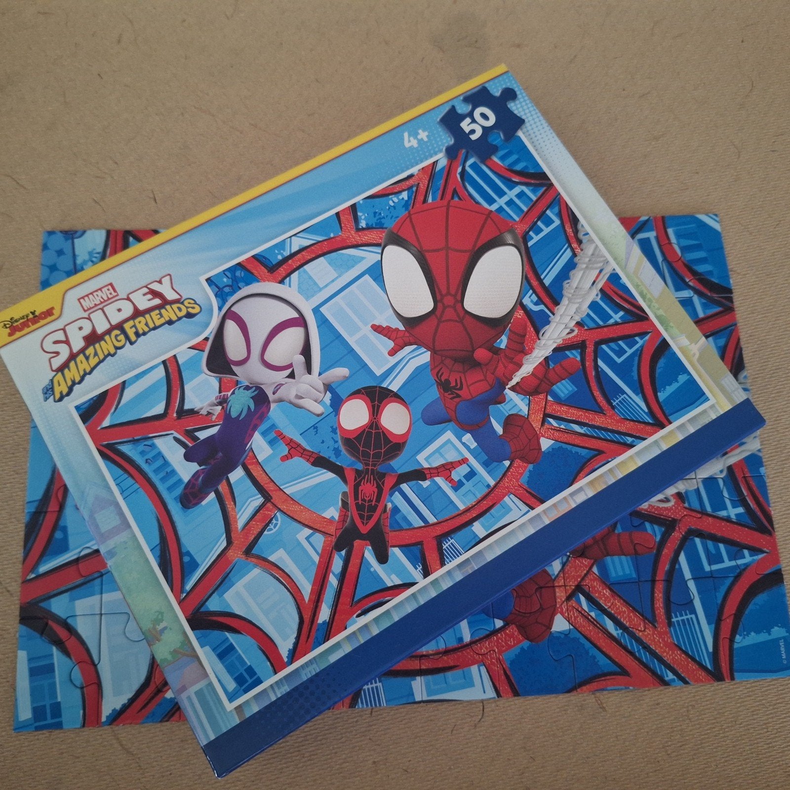 Marvel Spidey Spiderman puzzel 50 stukjes, Ophalen of Verzenden, 10 tot 50 stukjes, Zo goed als nieuw, 4 tot 6 jaar