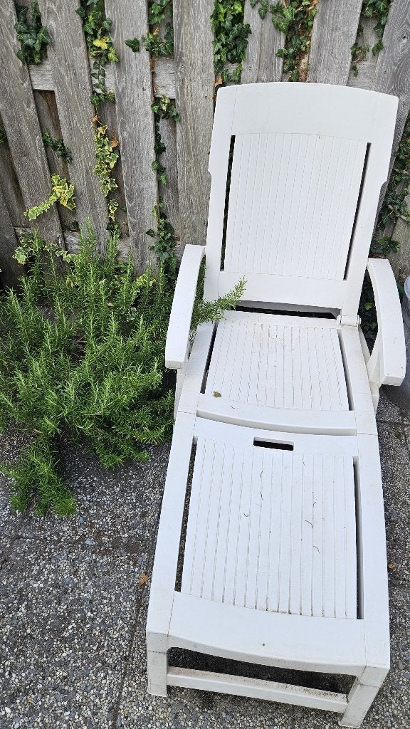 Ligstoel, Tuin en Terras, Ligbedden, Ophalen, Gebruikt, Plastic, Verstelbaar