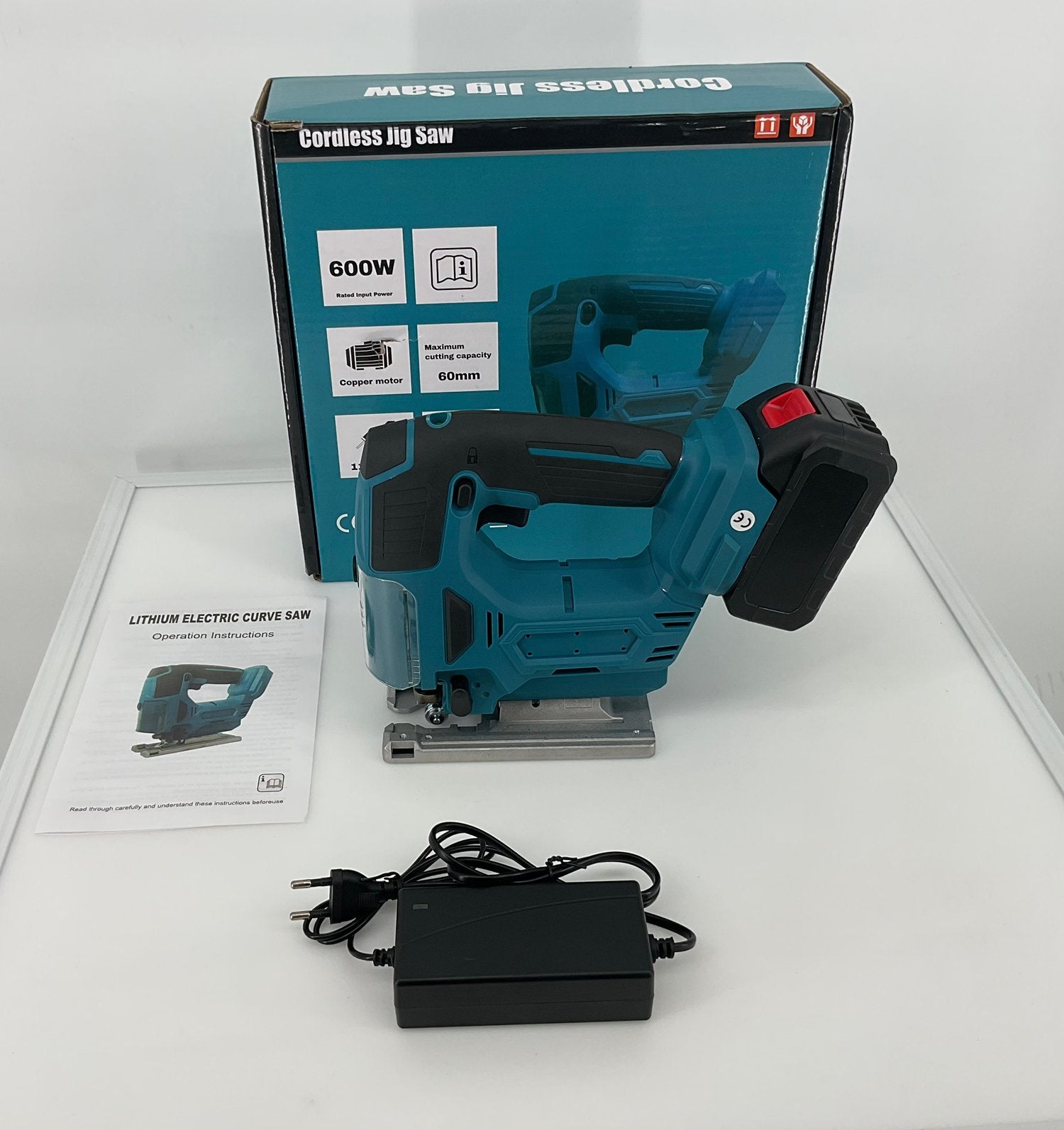 Nieuwe accu decoupeerzaag + extra’s., Doe-het-zelf en Verbouw, Gereedschap | Zaagmachines, Ophalen of Verzenden, Nieuw, Decoupeerzaag