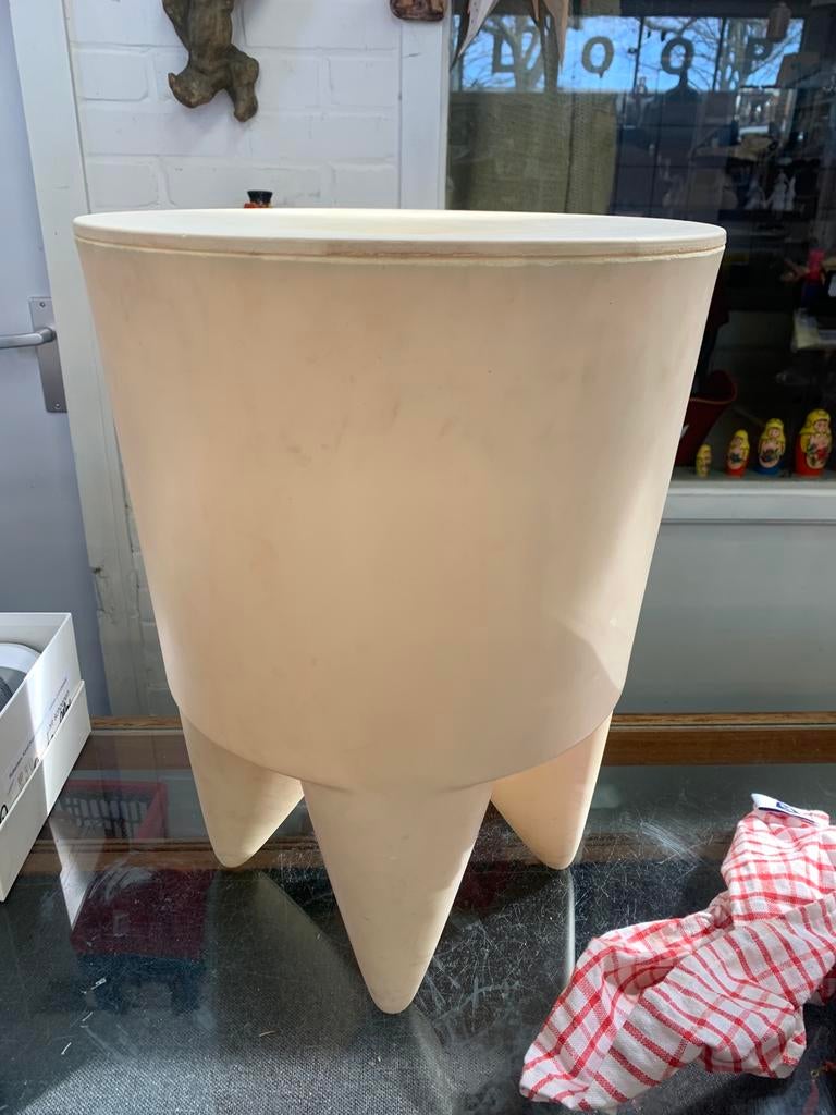 kruk Philippe Starck Bubu ontworpen voor XO-Design, Ophalen of Verzenden, Zo goed als nieuw, Kunststof