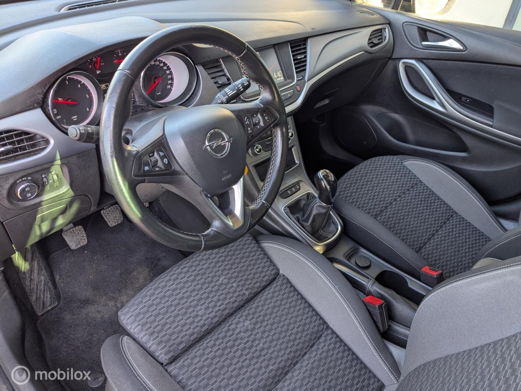 Opel Astra Sports Tourer 1.5 CDTI Business Edition, Auto's, Voorwielaandrijving, Zwart, Origineel Nederlands, 140 €/maand