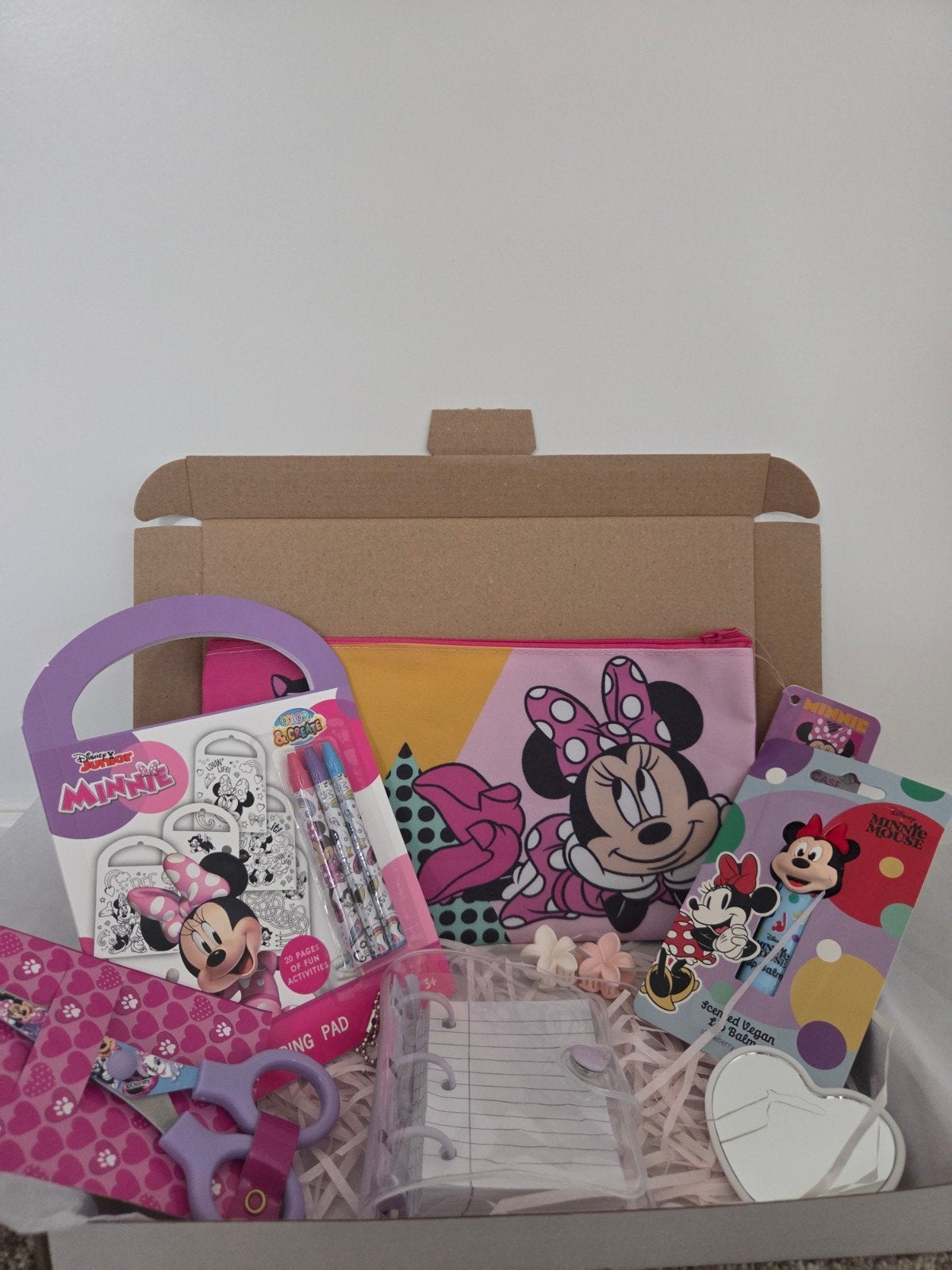 Giftbox minnie mouse 1, Ophalen of Verzenden, Nieuw, Knutselboek