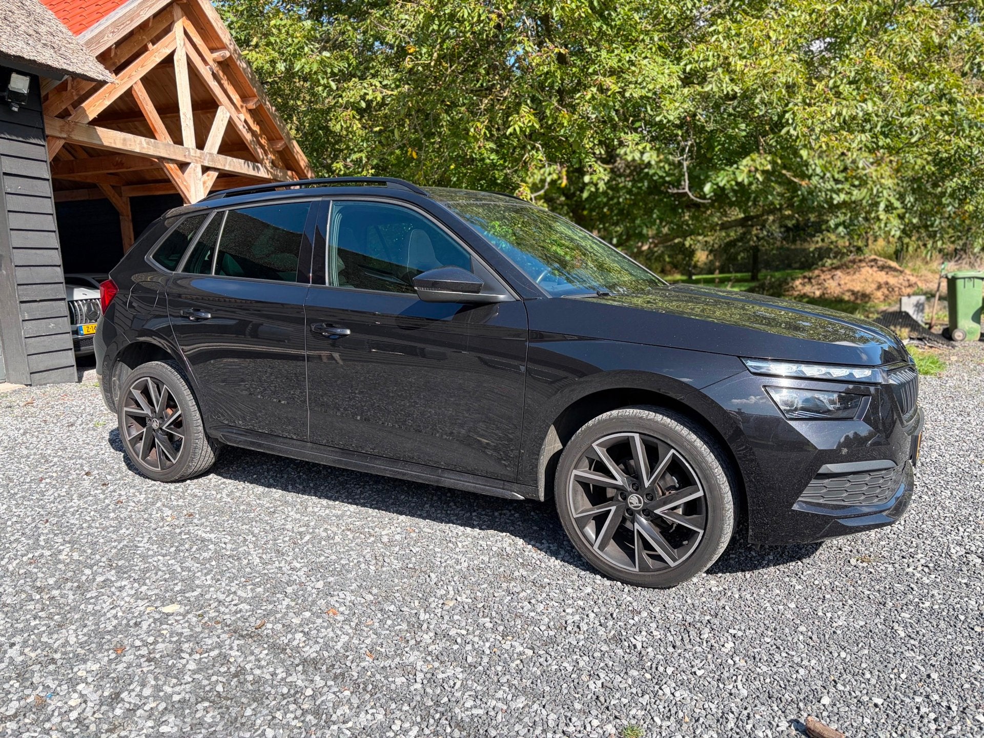 Skoda KAMIQ 1.5 TSI ACT Business Edition Monte Carlo, Auto's, Stof, 4 cilinders, 150 pk, Zwart