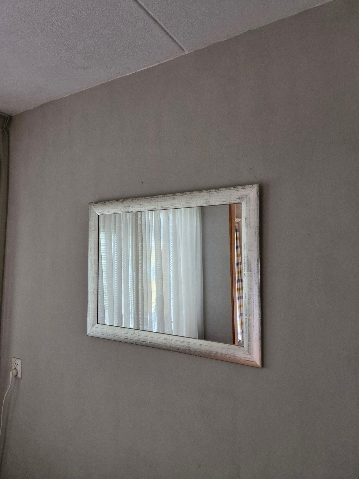 Decoratieve spiegel met zilver houten frame, Huis en Inrichting, Woonaccessoires | Spiegels, Ophalen, Gebruikt, 75 tot 100 cm