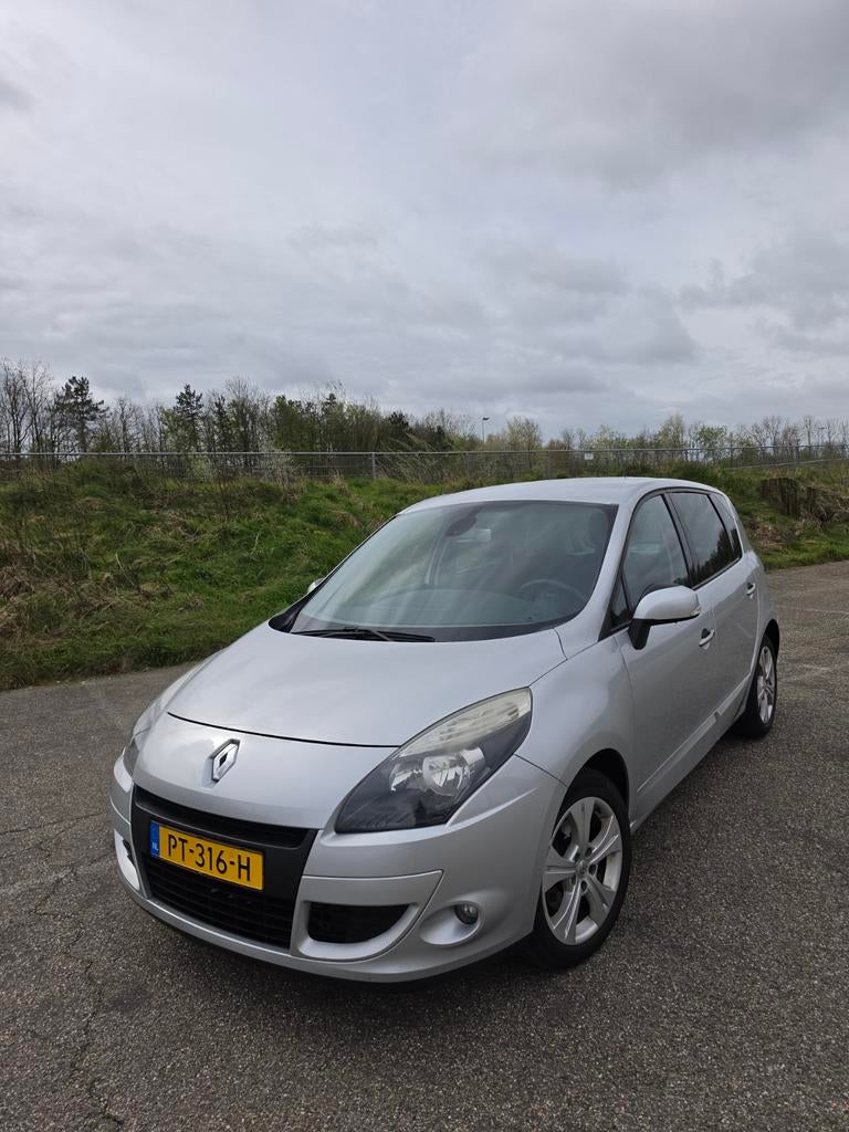 Renault Scénic 2.0 16V 103KW CVT 5P 2010 Grijs, Auto's, Stof, 4 cilinders, Grijs, 1403 kg
