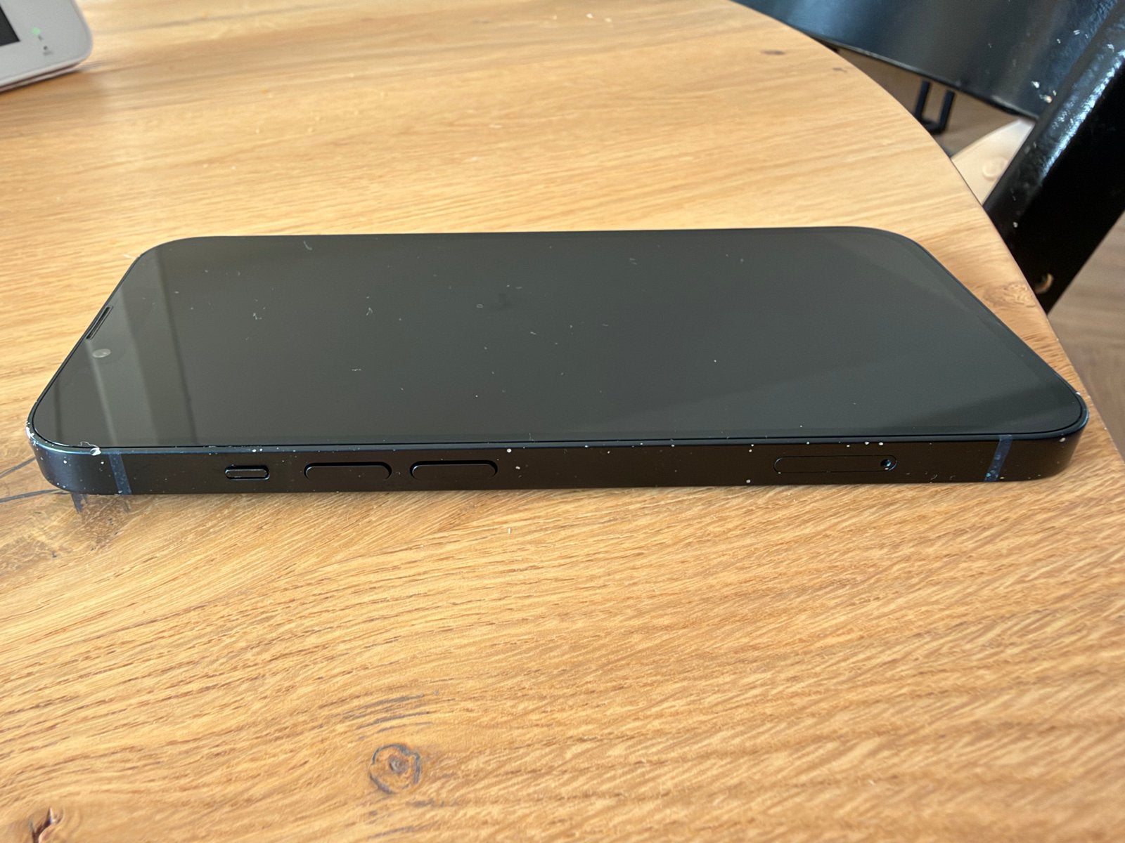 Foto 7 van Apple iPhone 13 - midnight sky - 128 GB