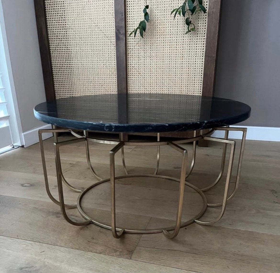 Salontafel marmer, stalen onderstel. Diameter blad 70cm., Ophalen, Gebruikt, Rond, 50 tot 100 cm