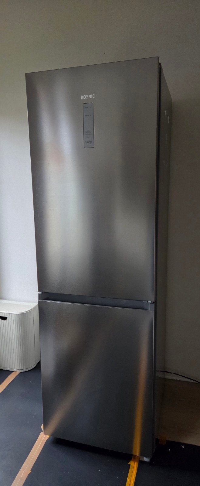 Koenic FK621 Koel-vriescombinatie NoFrost - 338L, 185cm hoog, Ophalen, 200 liter of meer, Met aparte vriezer, 160 cm of meer